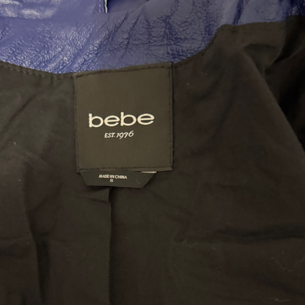 Bebe 100% leather crop Women's Blue Leather Jacket - Picture 9 of 13